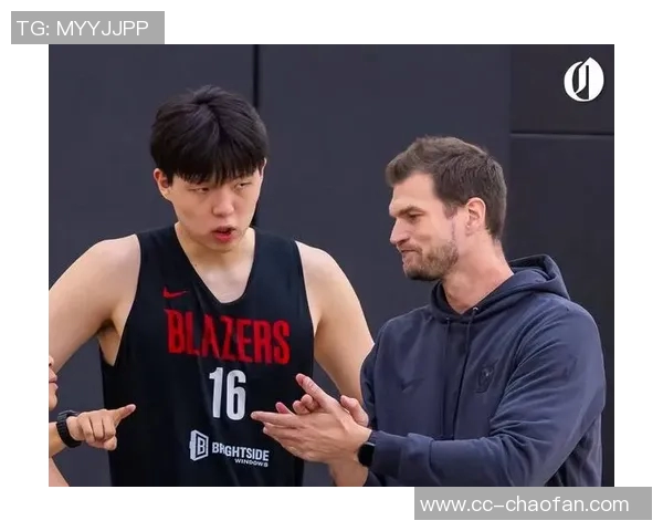 比卢普斯称赞杨瀚森适应能力强但仍需继续努力提升语言和文化素养 比卢普斯称赞杨瀚森适应能力强但仍需继续努力提升语言和文化素养