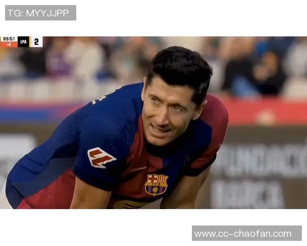 莱万谈门前失机原因风的影响让我的射门变得困难