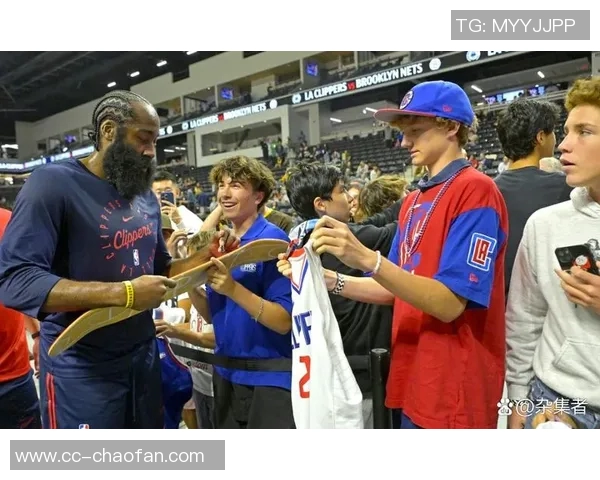 快船半场狂胜篮网31分首节仅得14分展现实力差距