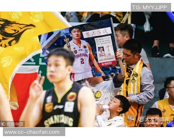 马内挺身而出安抚球迷呼吁全队团结迎战决赛 马内挺身而出安抚球迷呼吁全队团结迎战决赛