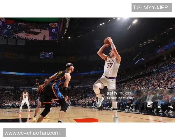 帕森斯分析东契奇单核战术湖人难以通过交易实现质变 帕森斯分析东契奇单核战术湖人难以通过交易实现质变